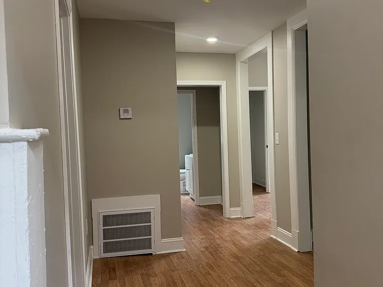 3834 Southern Pkwy #1 — Photo 6