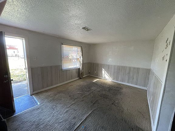 3rd image of 7605 Church Ln