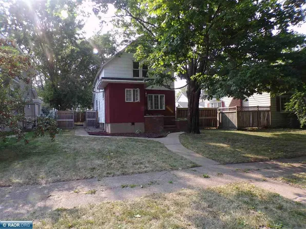 2125 6th Ave E, Hibbing, MN 55746