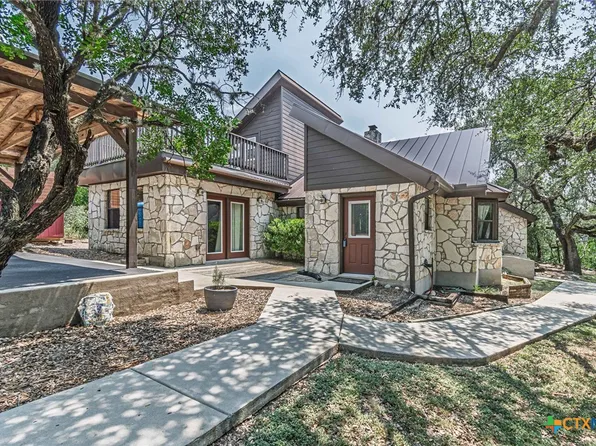 560 Bluff Ridge Ct, New Braunfels, TX 78132