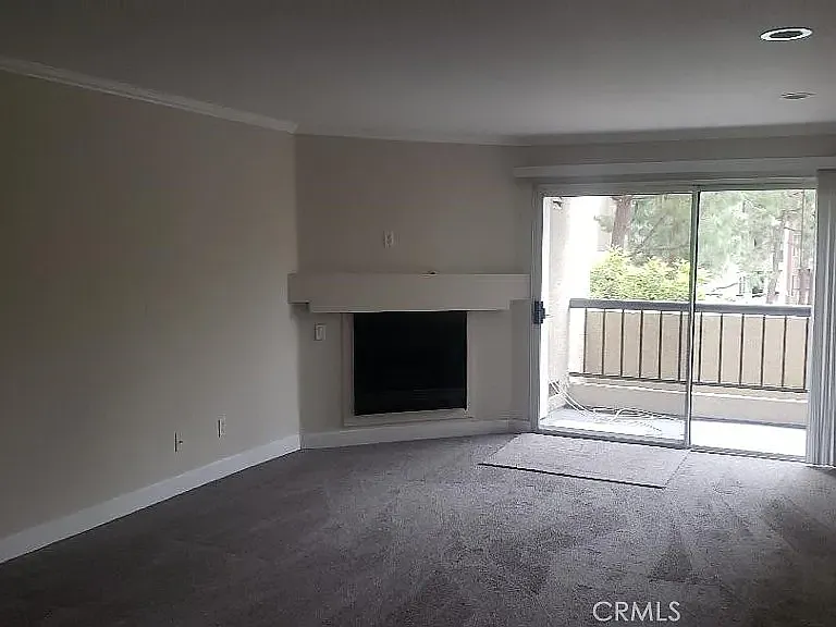 5540 Owensmouth Ave #216 — Photo 2