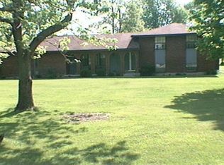 198 S Snyder Rd, New Lebanon, OH 45345