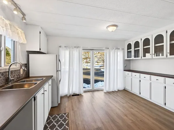 1175 Rose Hill Rd #101, Kamloops, BC V2E 1G9