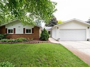 21W238 Coronet Rd, Lombard, IL 60148