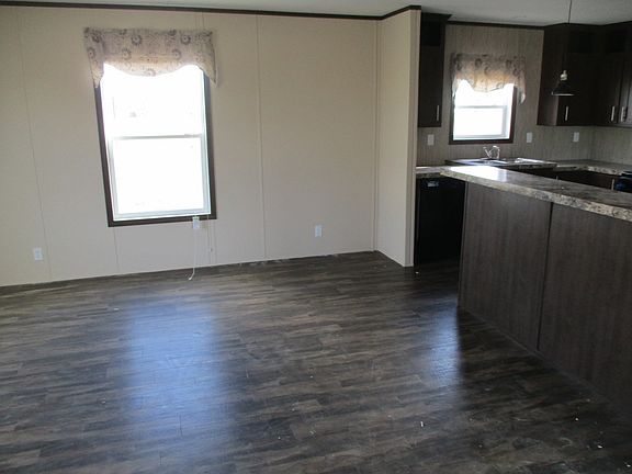 2nd image of 289 Silver Peak Dr #424