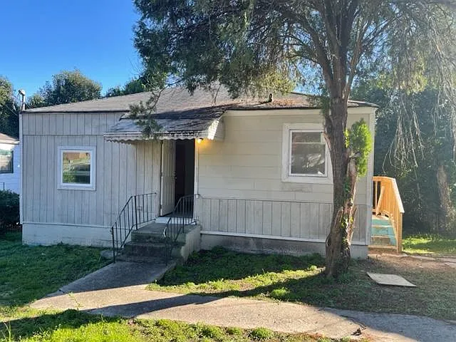 2 bed, 672 sqft, $725 — Photo 1