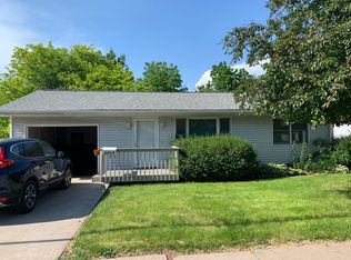 1015 Climer St, Muscatine, IA 52761