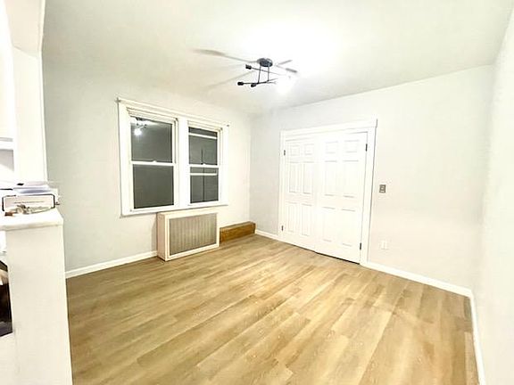 5th image of 23-11 124th St