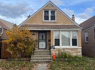 7131 S Troy St, Chicago, IL 60629