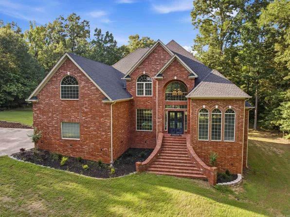 200 W Hillcrest Dr, Alexander, AR 72002