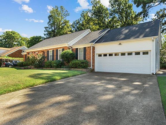 2nd image of 3949 Given Ave