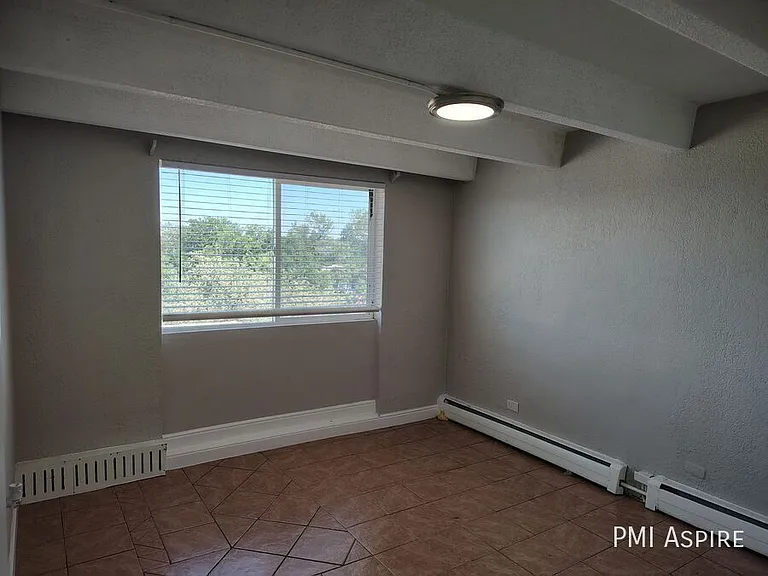 1960 Dallas St #402 — Photo 6