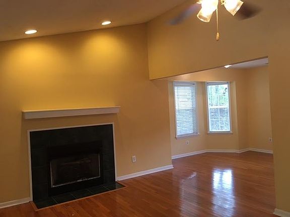 4th image of 650 Wellington Dr