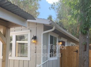 1514 S Stage Coach Ln, Fallbrook, CA 92028