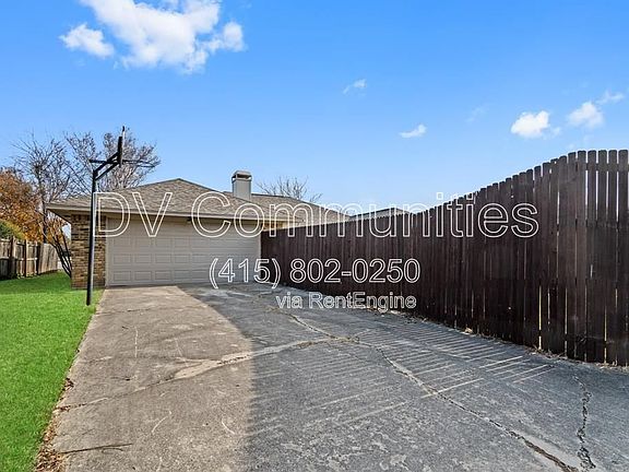 3rd image of 1614 N Valley Pkwy