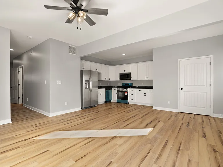 604 Crozer Ave #102 — Photo 11