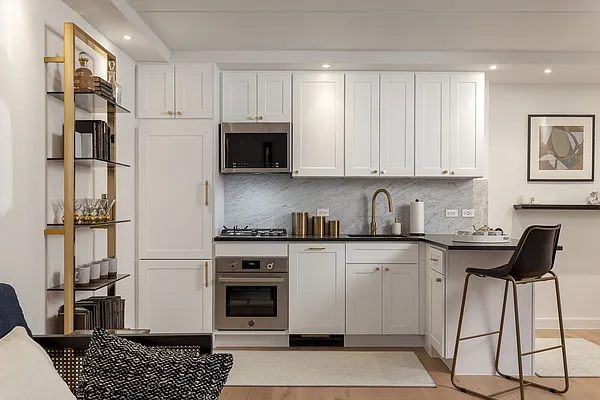 Rented by Nooklyn NYC LLC | media 24