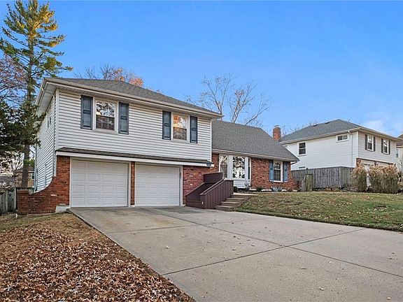 2nd image of 8501 W 90th St