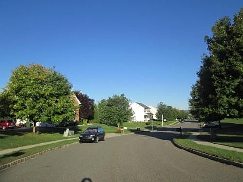5th image of 922 Tyler Cir