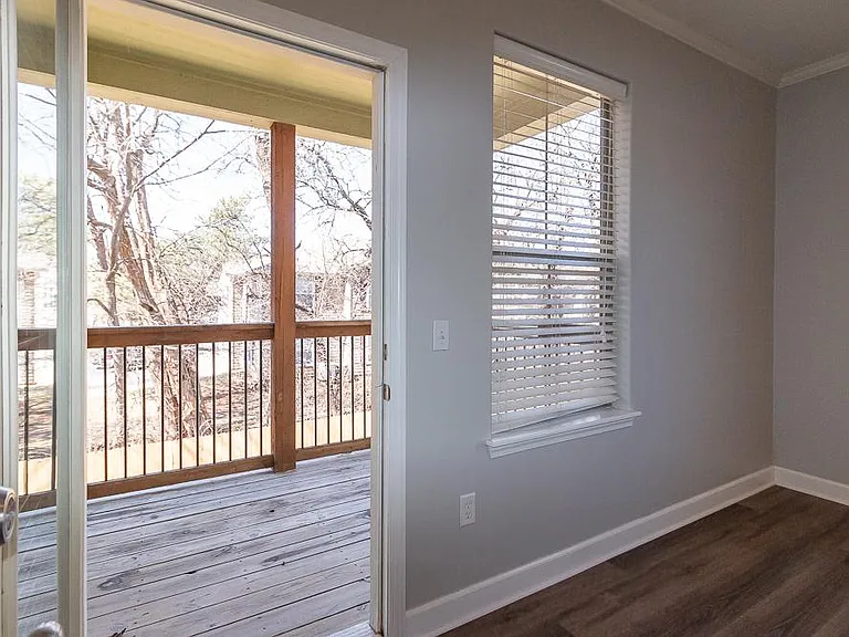 625 Folks Rd #111 — Photo 7