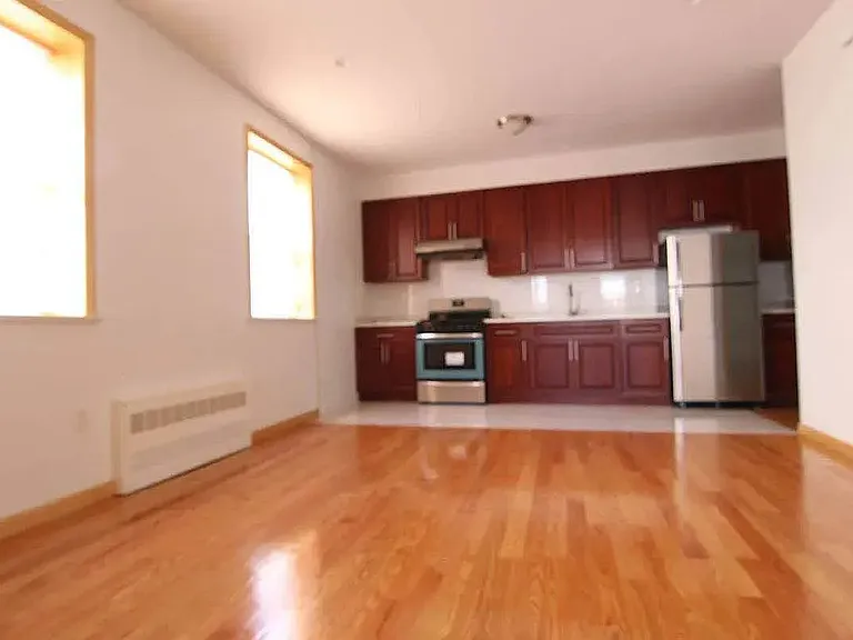 1736 Dahill Rd #2 — Photo 5
