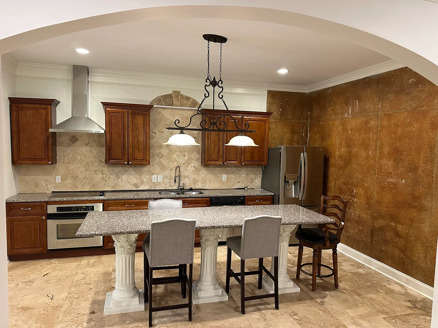 2 bed, 2500 sqft, $2,000 — Photo 3