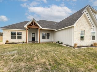3323 Becktold Rd, Franklin, TX 77856