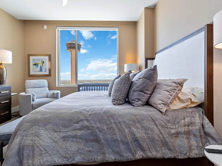 610 E Market St #2915 — Photo 18