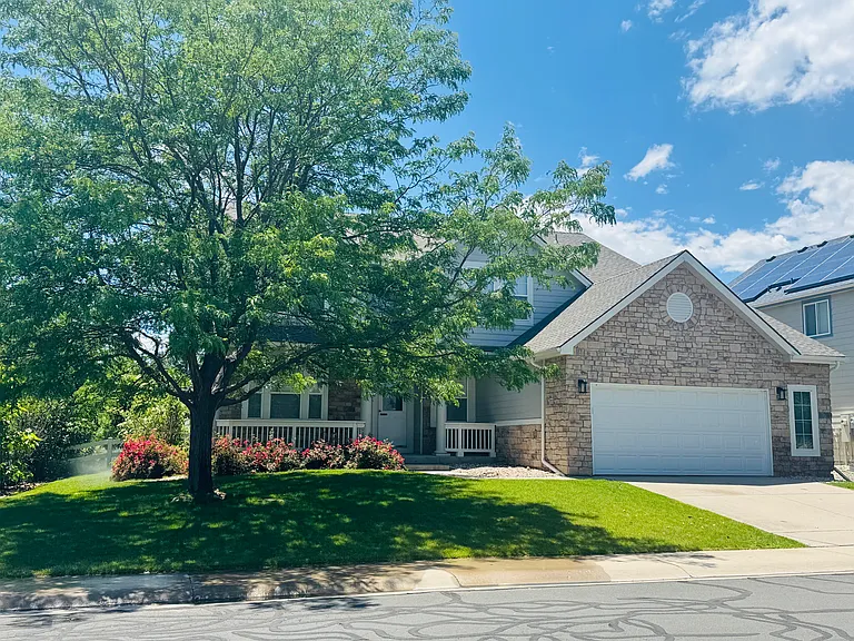 101 Cobble Ct — Photo 1
