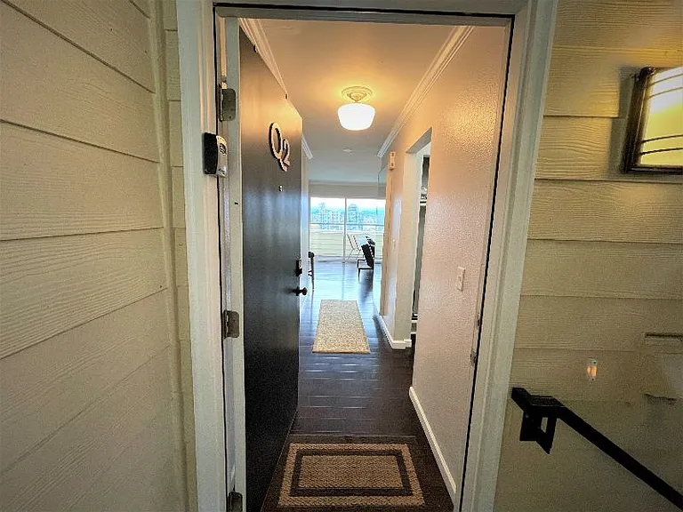3515 SW Barbur Blvd #Q2 — Photo 2