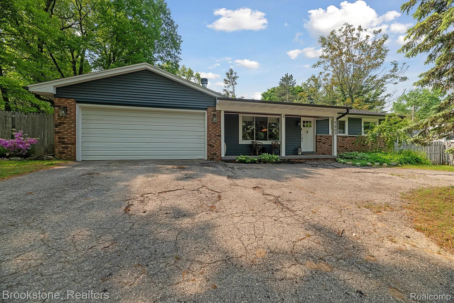 5007 Clearview Dr photo 1