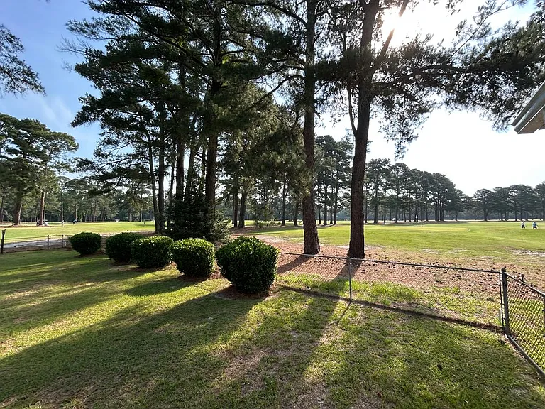 358 Country Club Rd — Photo 2