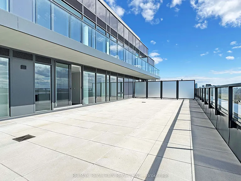 664 Spadina Ave #1001 — Photo 16