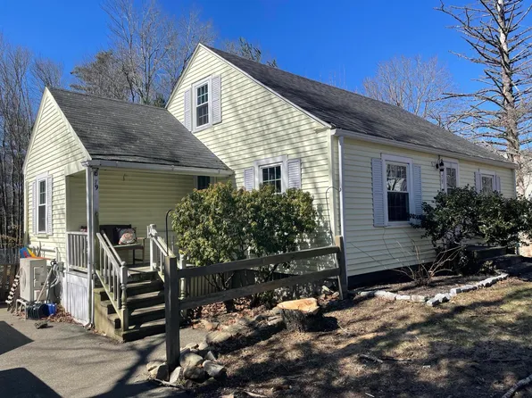 79 York Street, York, ME 03909