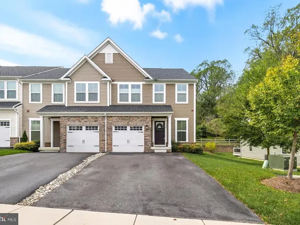 1219 Benjamin Dr, Kennett Square, PA 19348