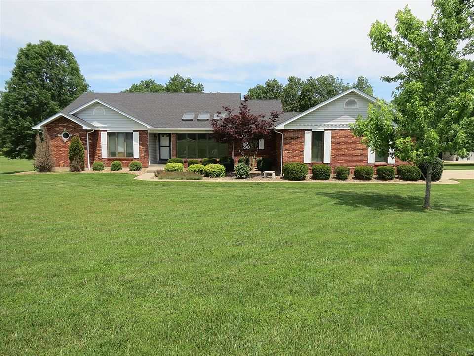 1st image of 85 Southgate Dr