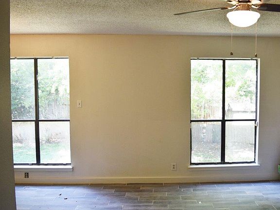 4th image of 5402 Rose Hill Cir APT A