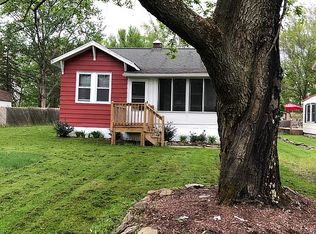 101 Lakeview Dr, Sweet Valley, PA 18656