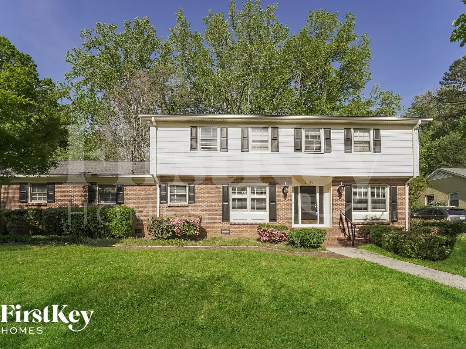 4 bed, 2.5 bath, 2559 sqft, $2,700 — Photo 1