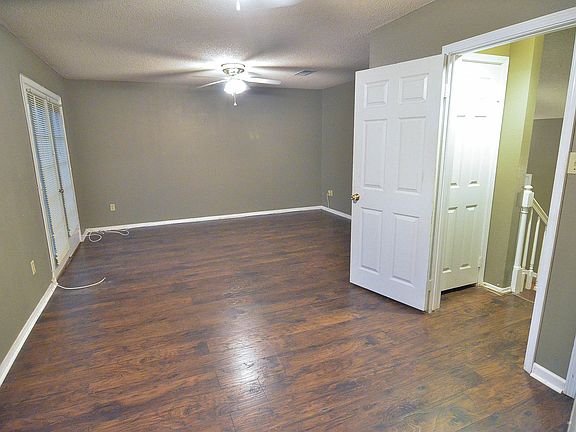 5th image of 100 Teal Ln APT 25