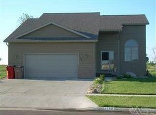 1125 Spencer Ln, Tea, SD 57064