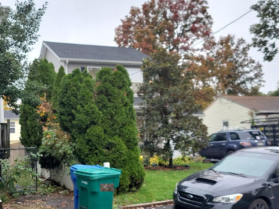 2nd image of 1405 Pennsylvania Ave