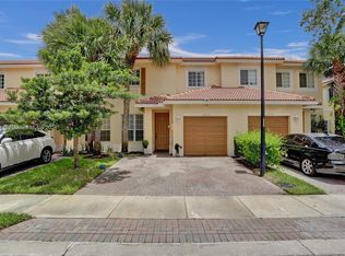 3213 NW 33rd St, Oakland Park, FL 33309