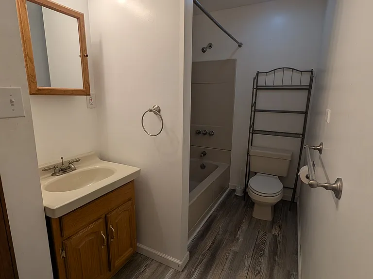 205 Jefferson St #3 — Photo 6