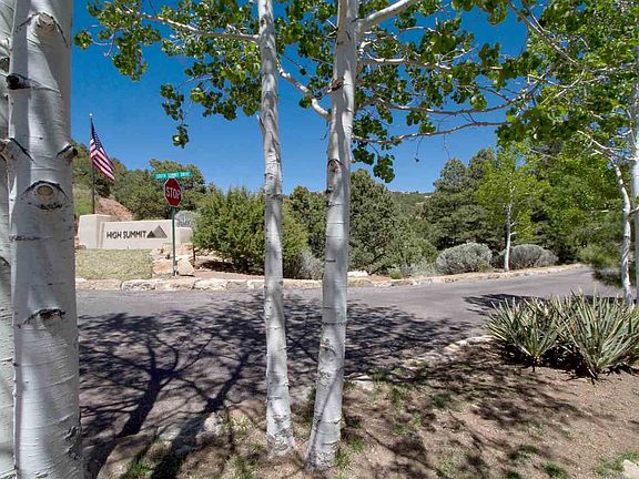 5th image of 1213 S Summit Dr