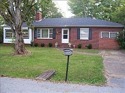 1st image of 325 Willow Hts