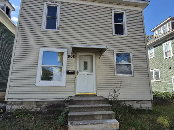 908 Mulberry St, Waterloo, IA 50703