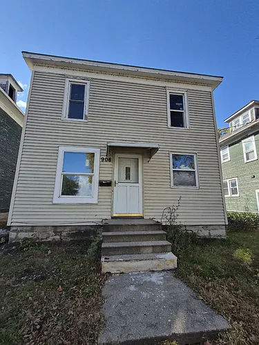 908 Mulberry St Photo 1
