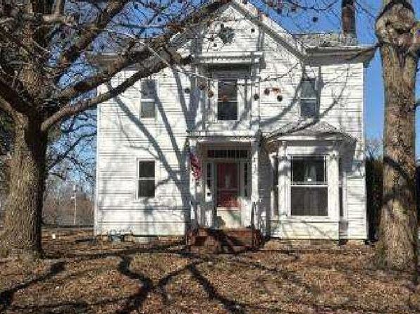 306 W Freemont St, Tower Hill, IL 62571