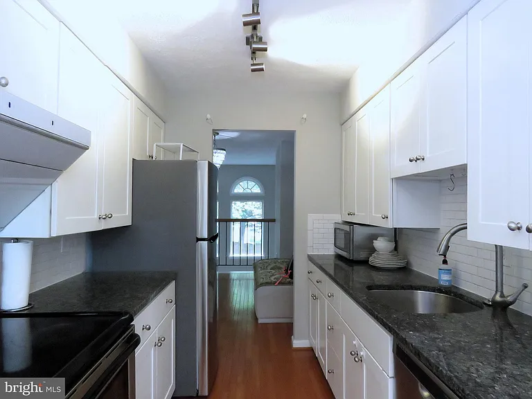 13945 Big Yankee Ln — Photo 6